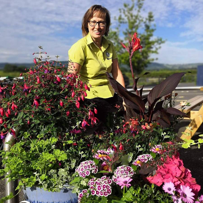 April Gardening Jobs