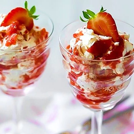 Classic Eton Mess